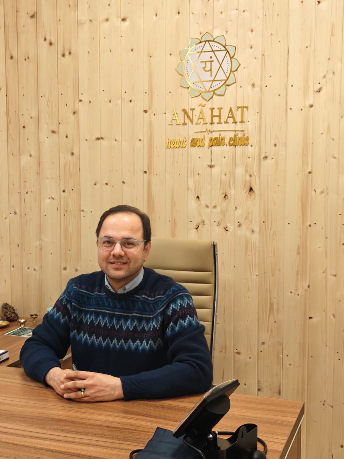 Dr. Neelesh Pandey